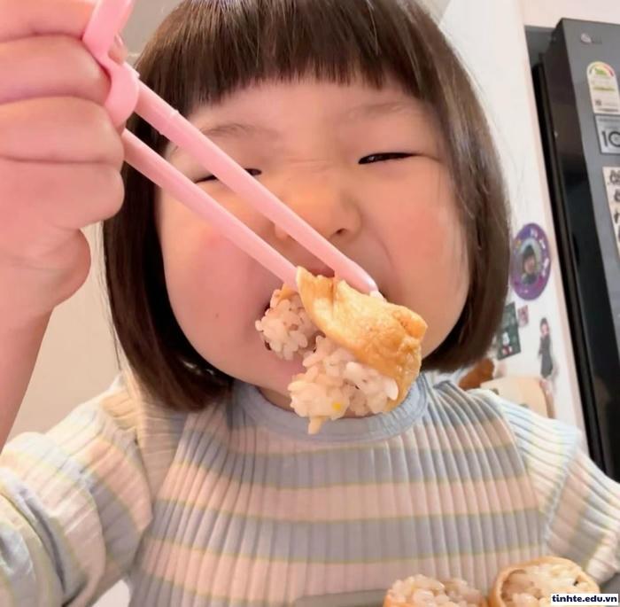 Meme em bé biểu cảm